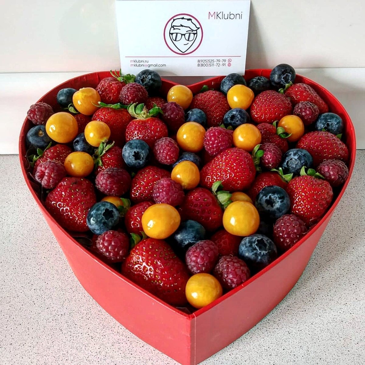 Подарочные коробки с фруктами