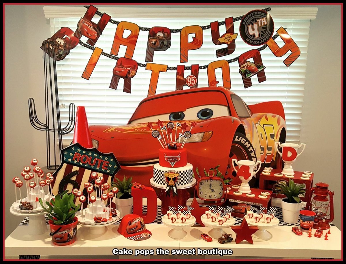 Молния Маккуин фотозона