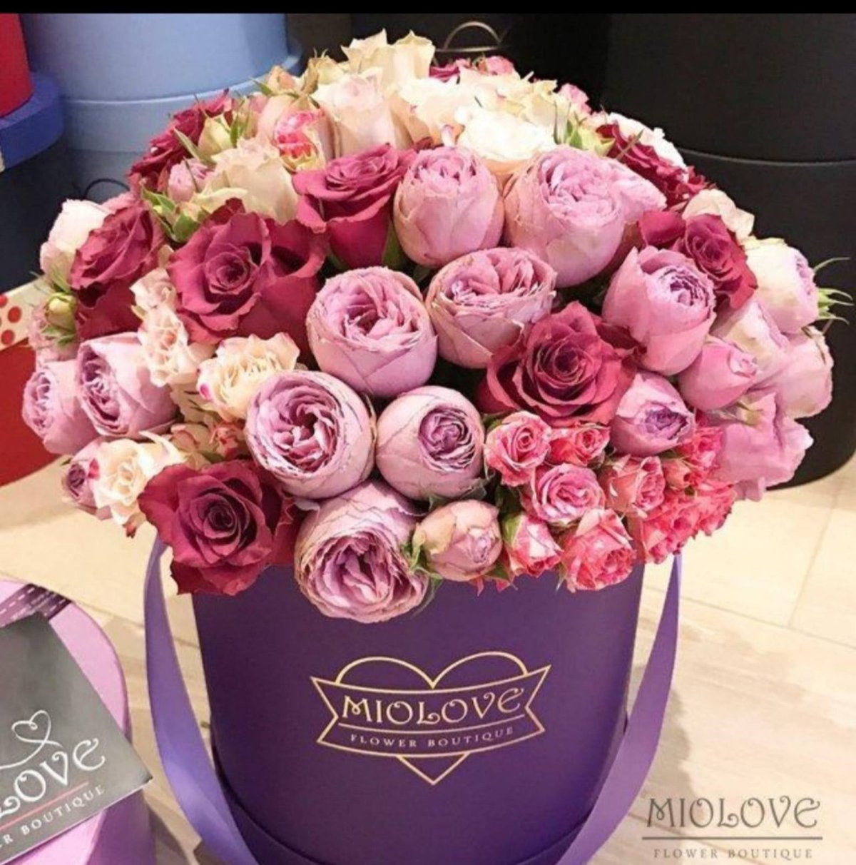 Зефирный букет в шляпной коробке