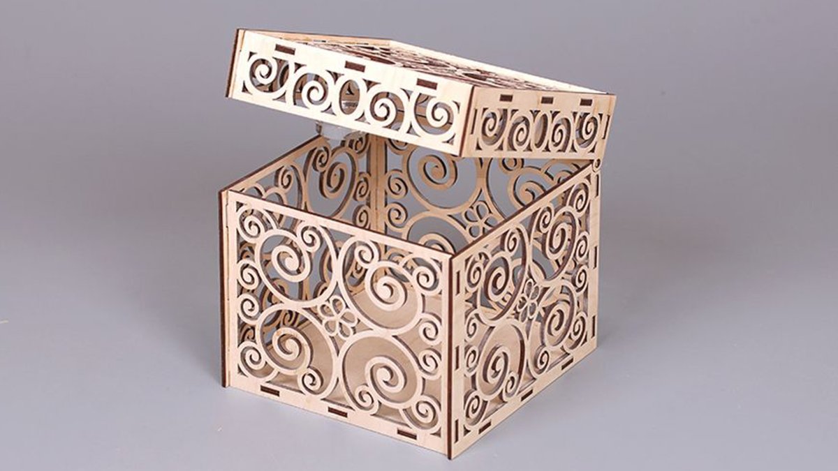 Подарочная коробка с орехами