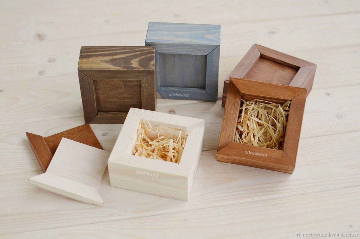 Коробка из дерева