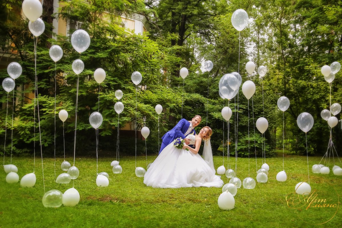 Фотозона из шариков на свадьбу