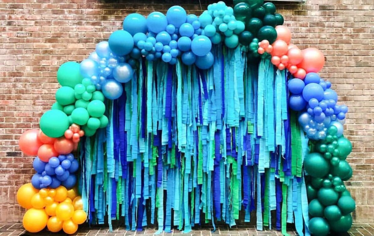 Фотозона шары день рождения