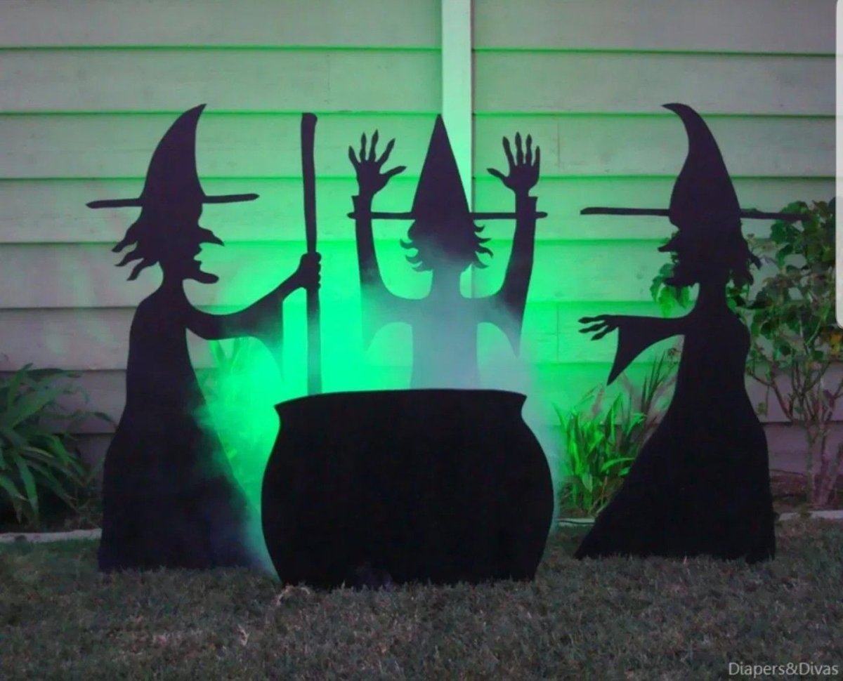 Украшения сцены на Хэллоуин