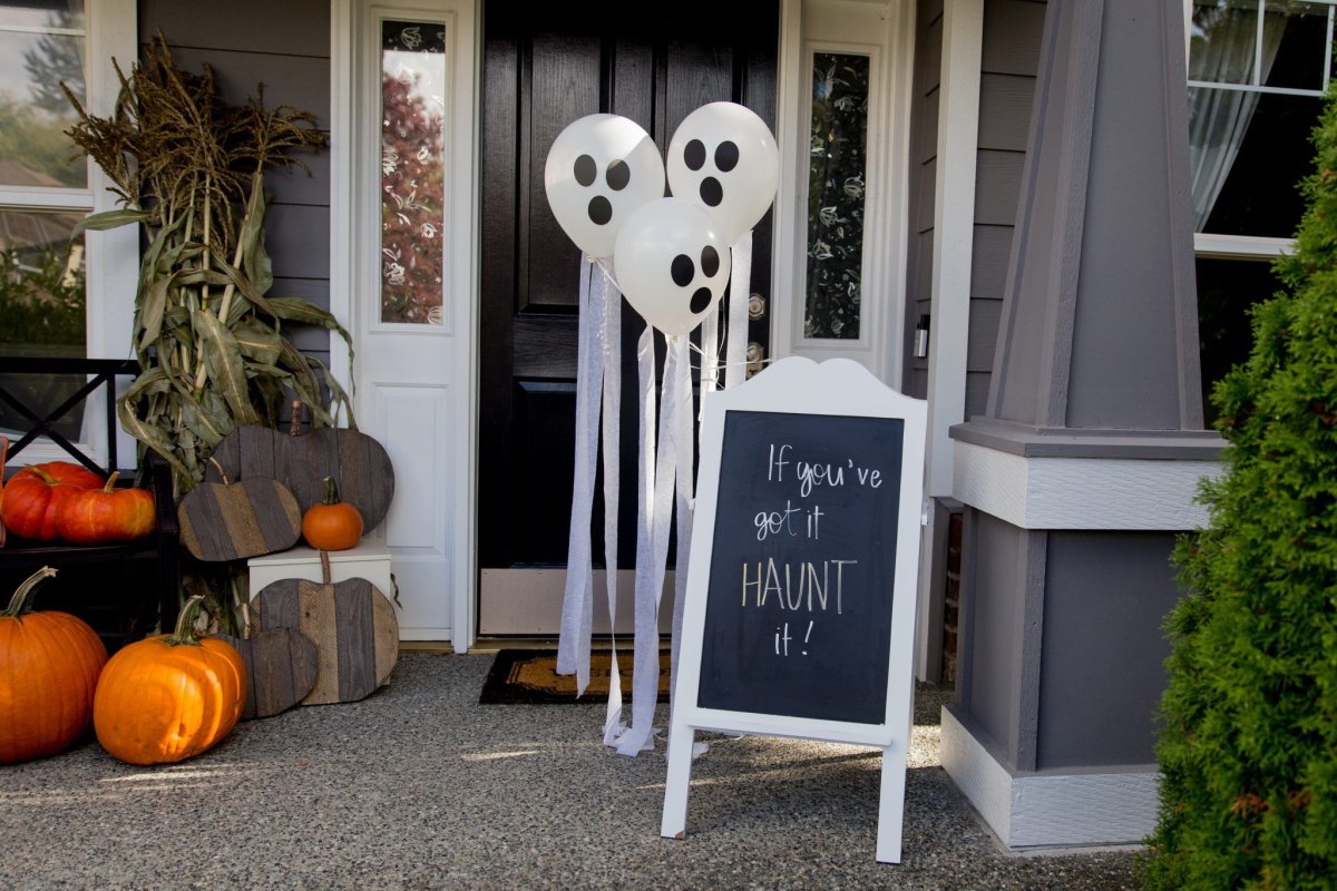 Инсталляция к Хэллоуину