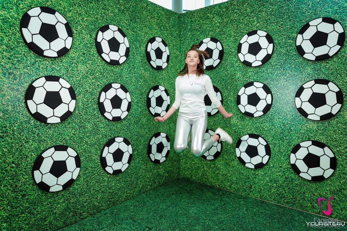 Фотообои в футбольном стиле