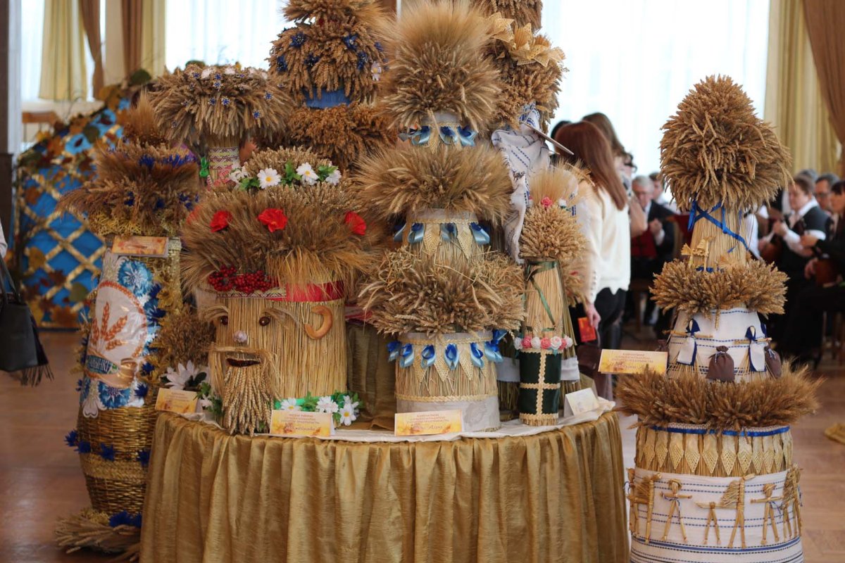 Снопы пшеницы для выставки