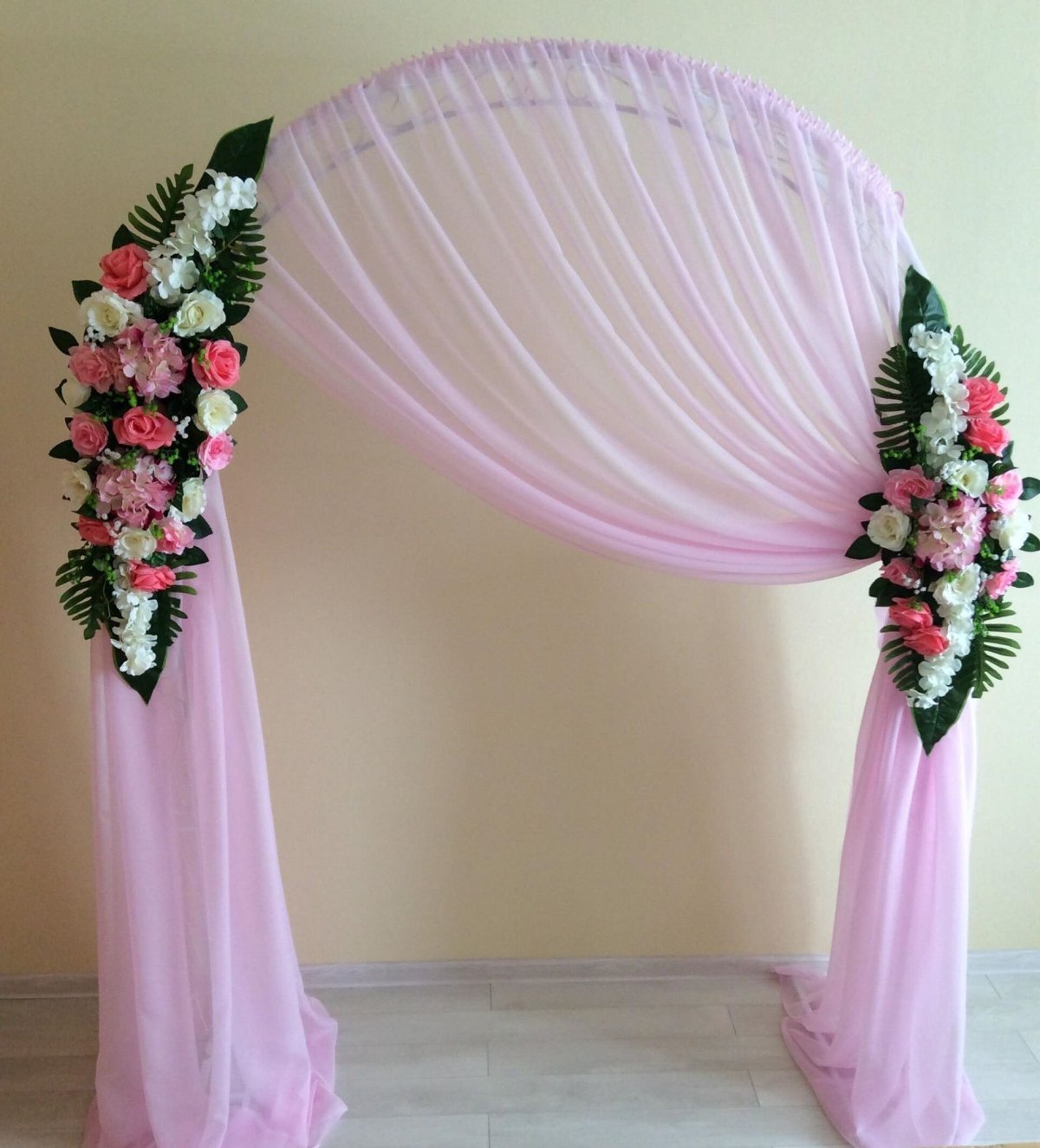 Цветы для украшения сцены