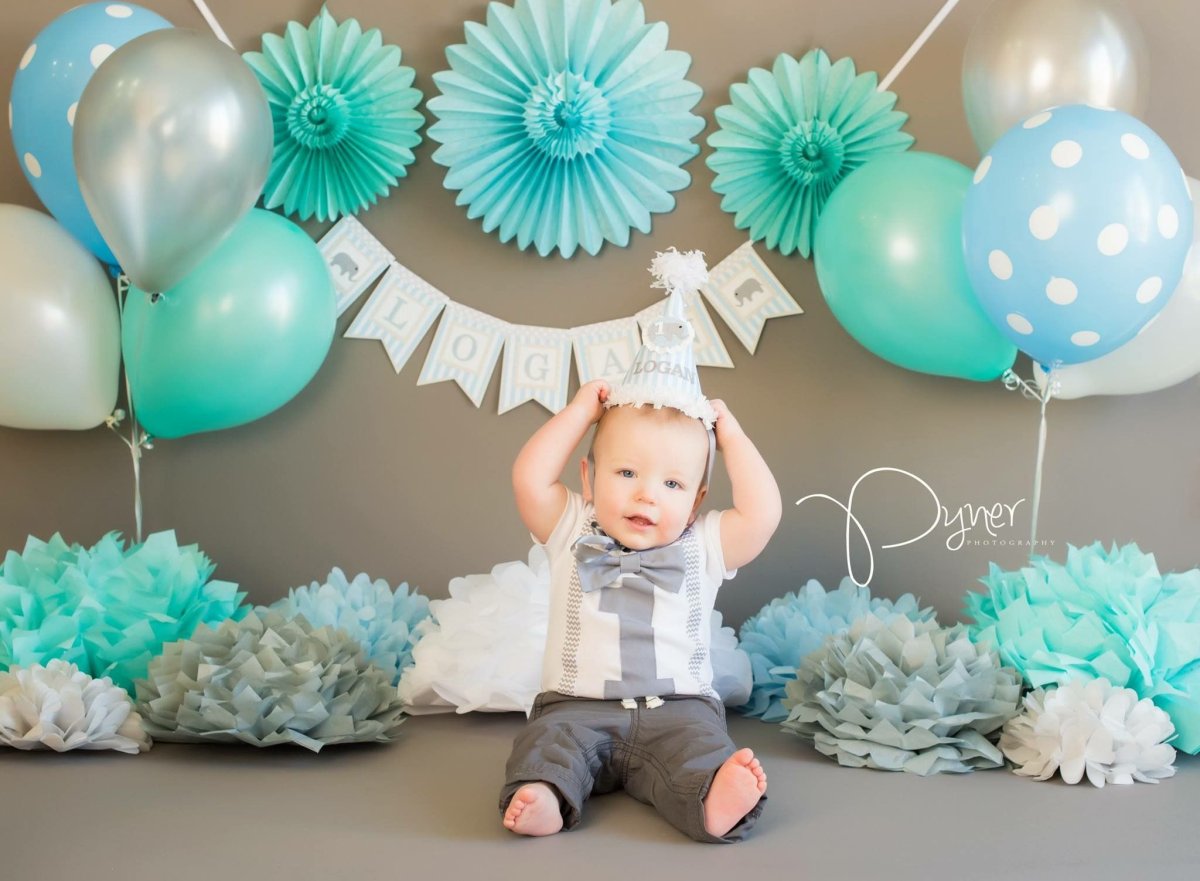 Фотозона с голубыми шарами