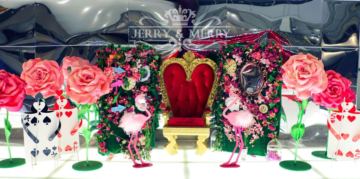 Фотозоны Алиса в стране чудес