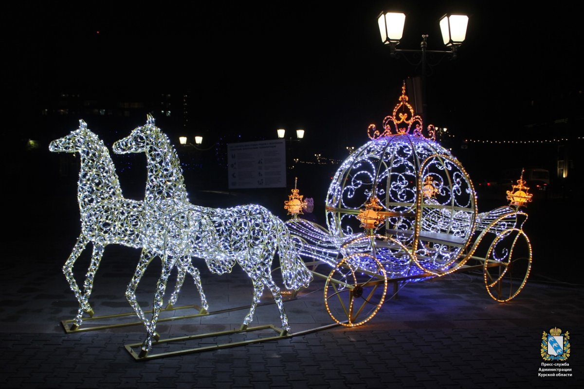 Театральная площадь Курск Новогодняя