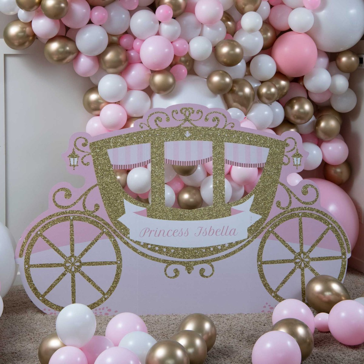 Фотозона карета