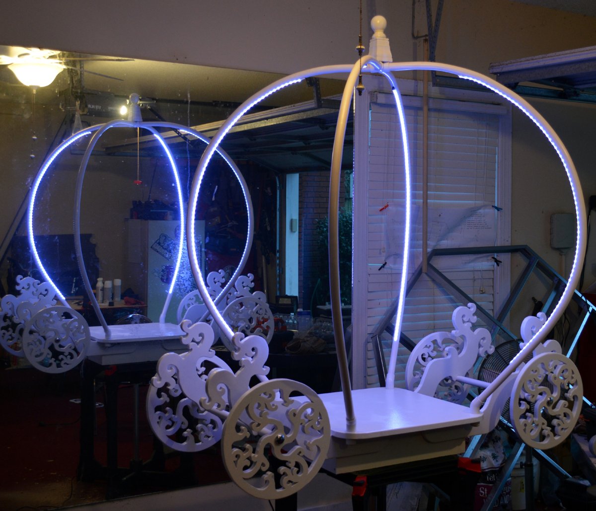 Карета из пластиковых труб