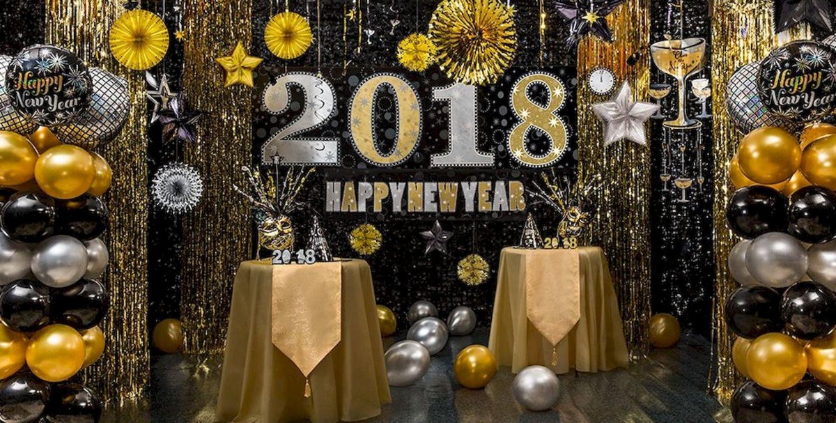 Фотозона с часами на новый год