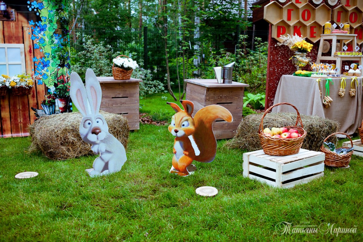 Фотозона Маша и медведь