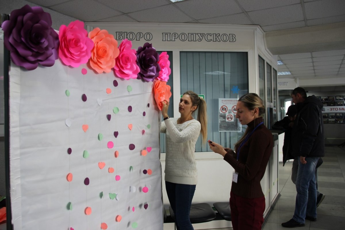 Фотозона на день матери в школе