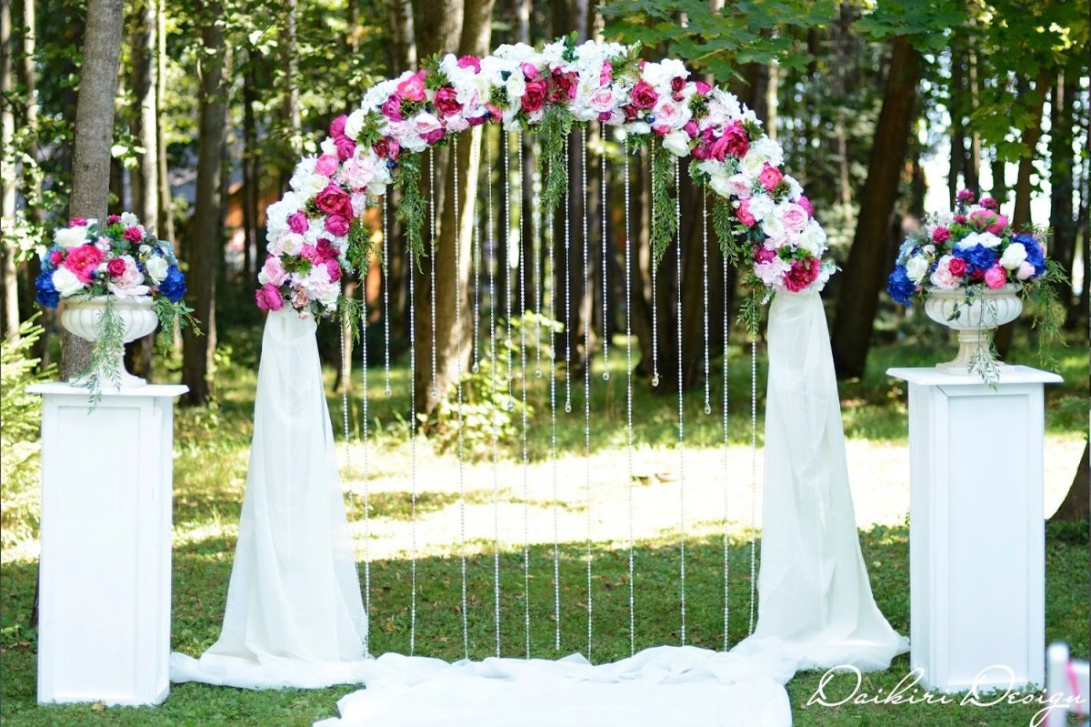 Фотозона с качелями