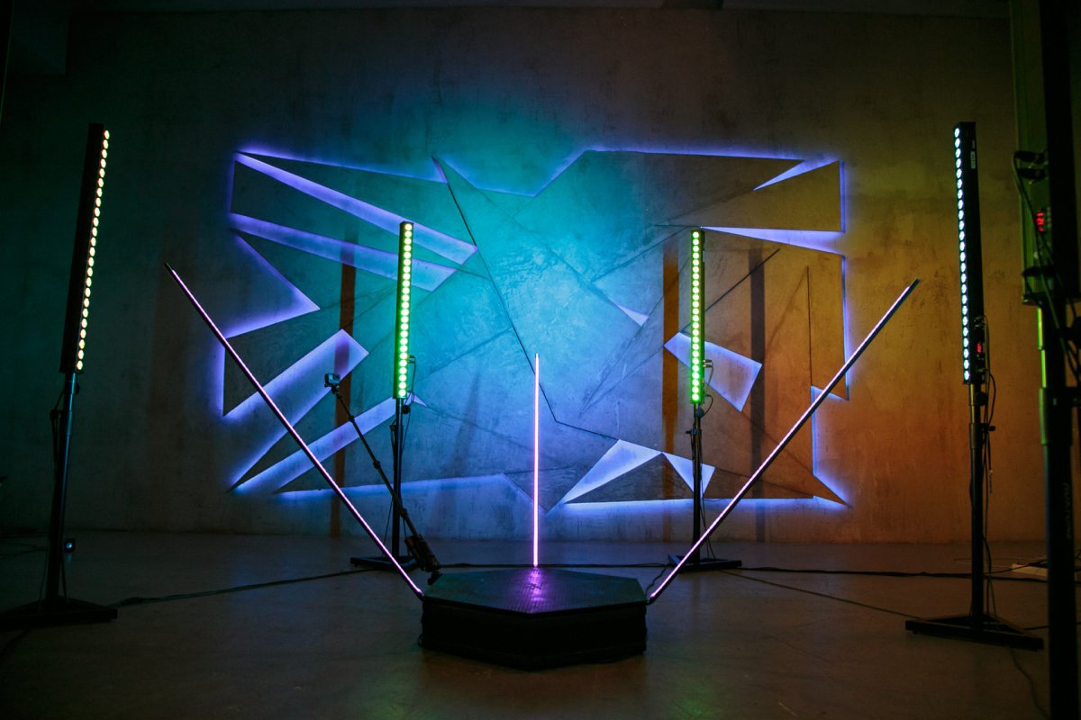 Неоновые надписи на фотозону