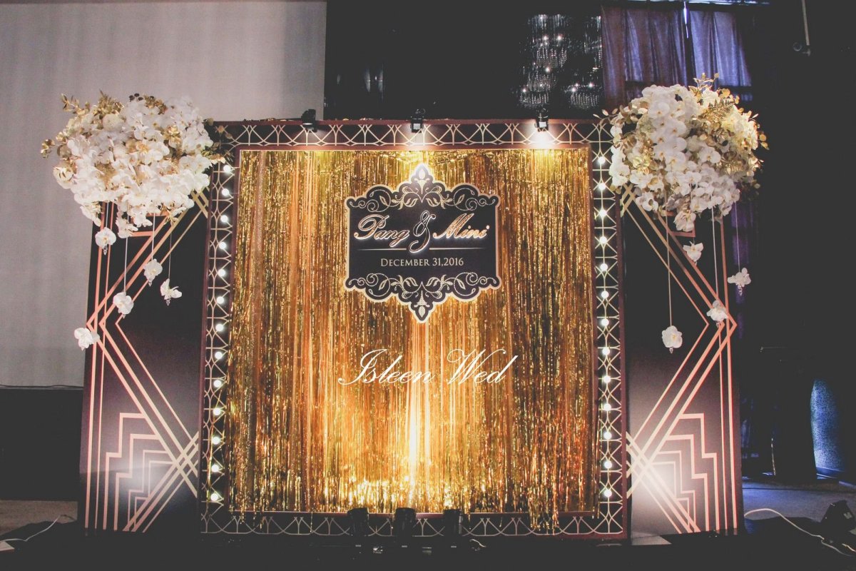 Фотозона красно черная