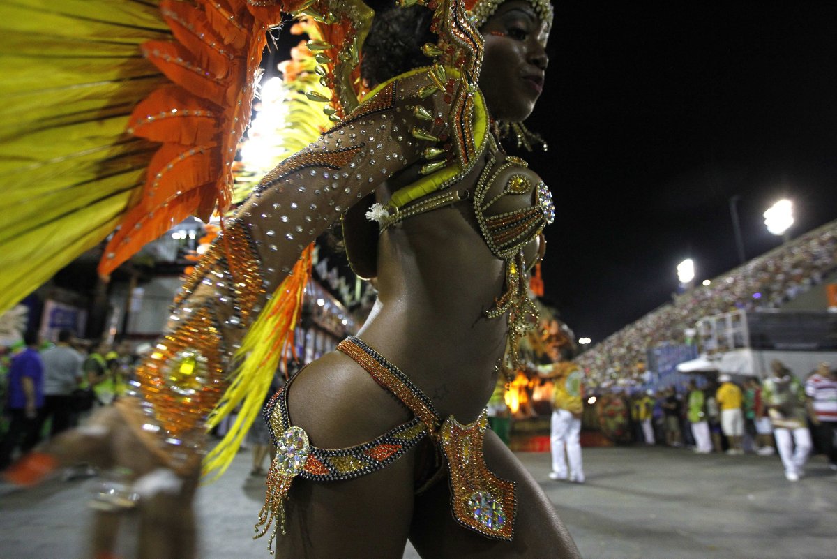 Бразильский карнавал 2003