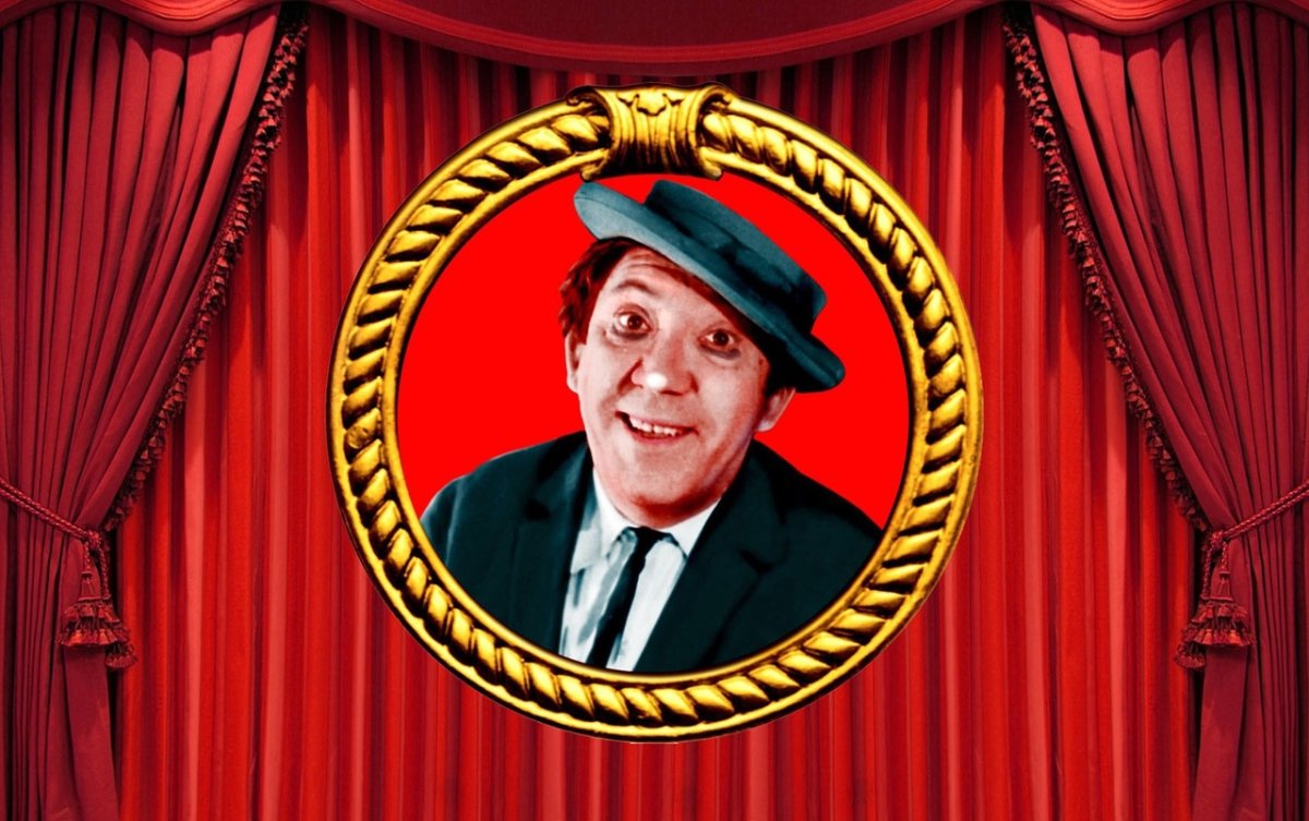 Веселые клоуны в цирке