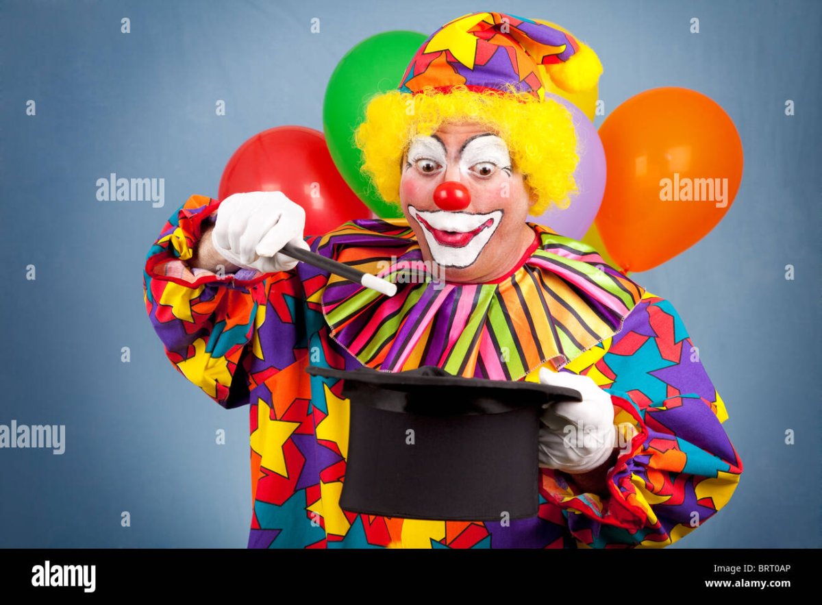 Клоуны в цирке для детей