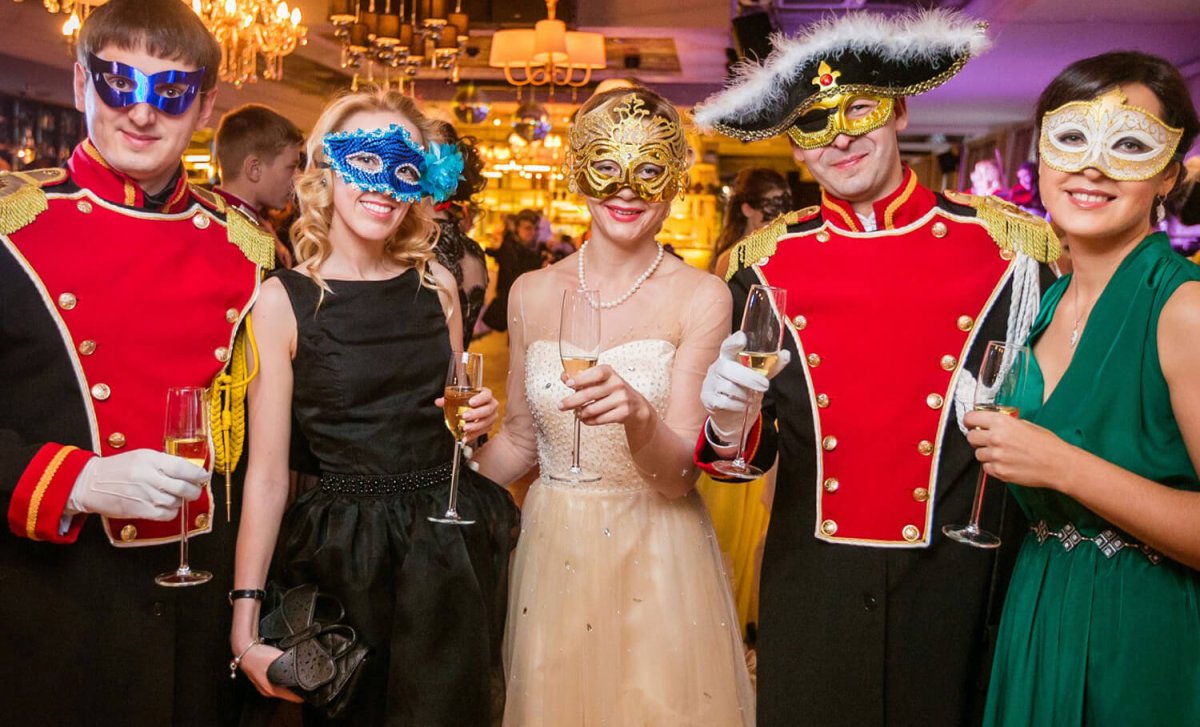 Вечеринка в стиле маскарад