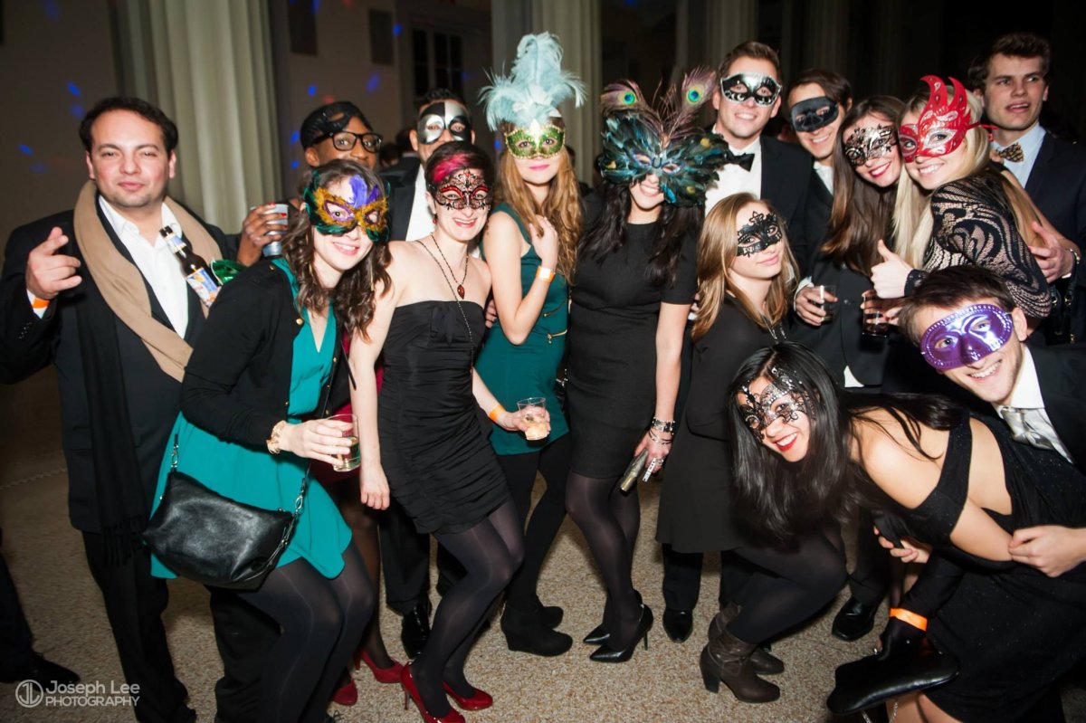 Вечеринка в венецианском стиле