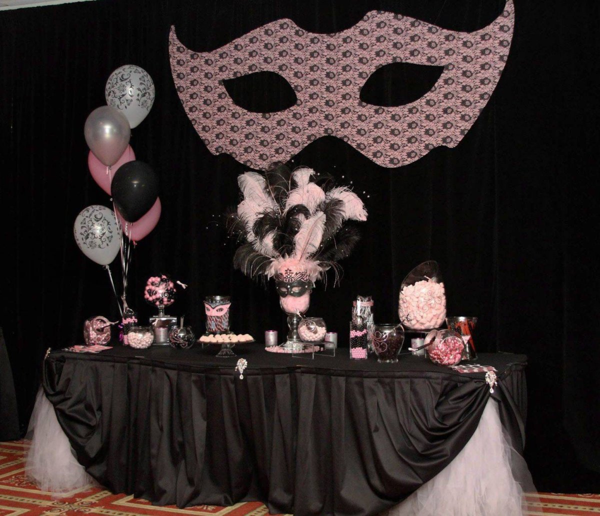 Украшение зала в стиле карнавал