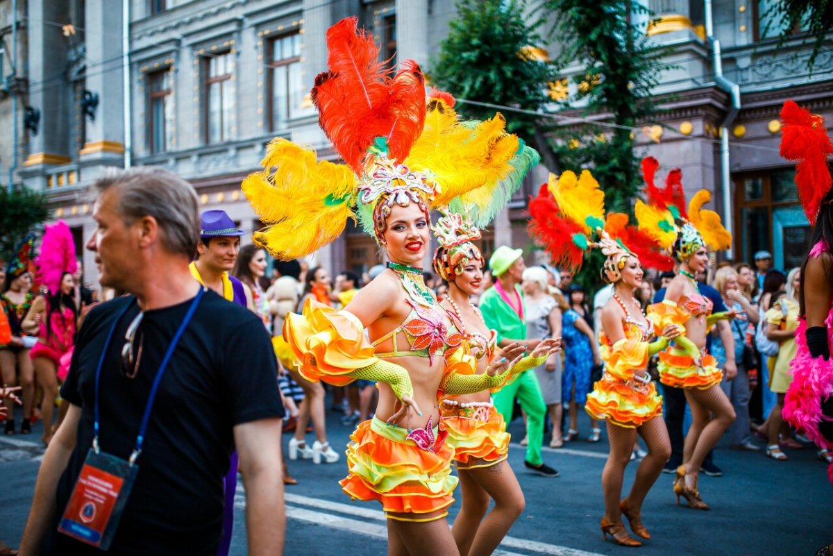 Шоу балет Shine бразильский карнавал