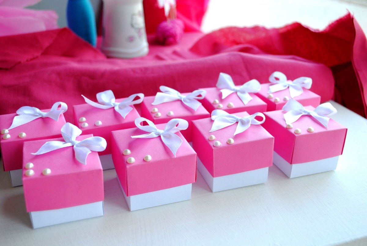 Маленький подарок