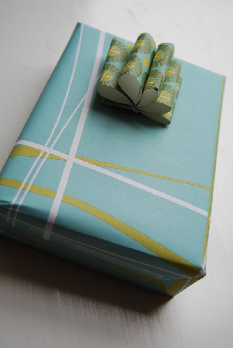 Упаковка подарка на 23 февраля