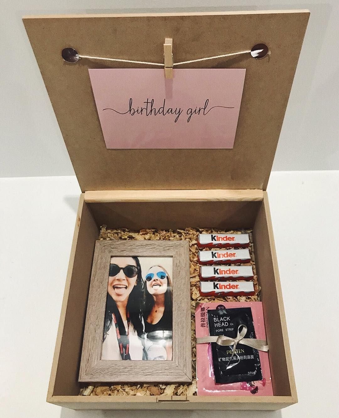 Необычный подарок на свадьбу подруге