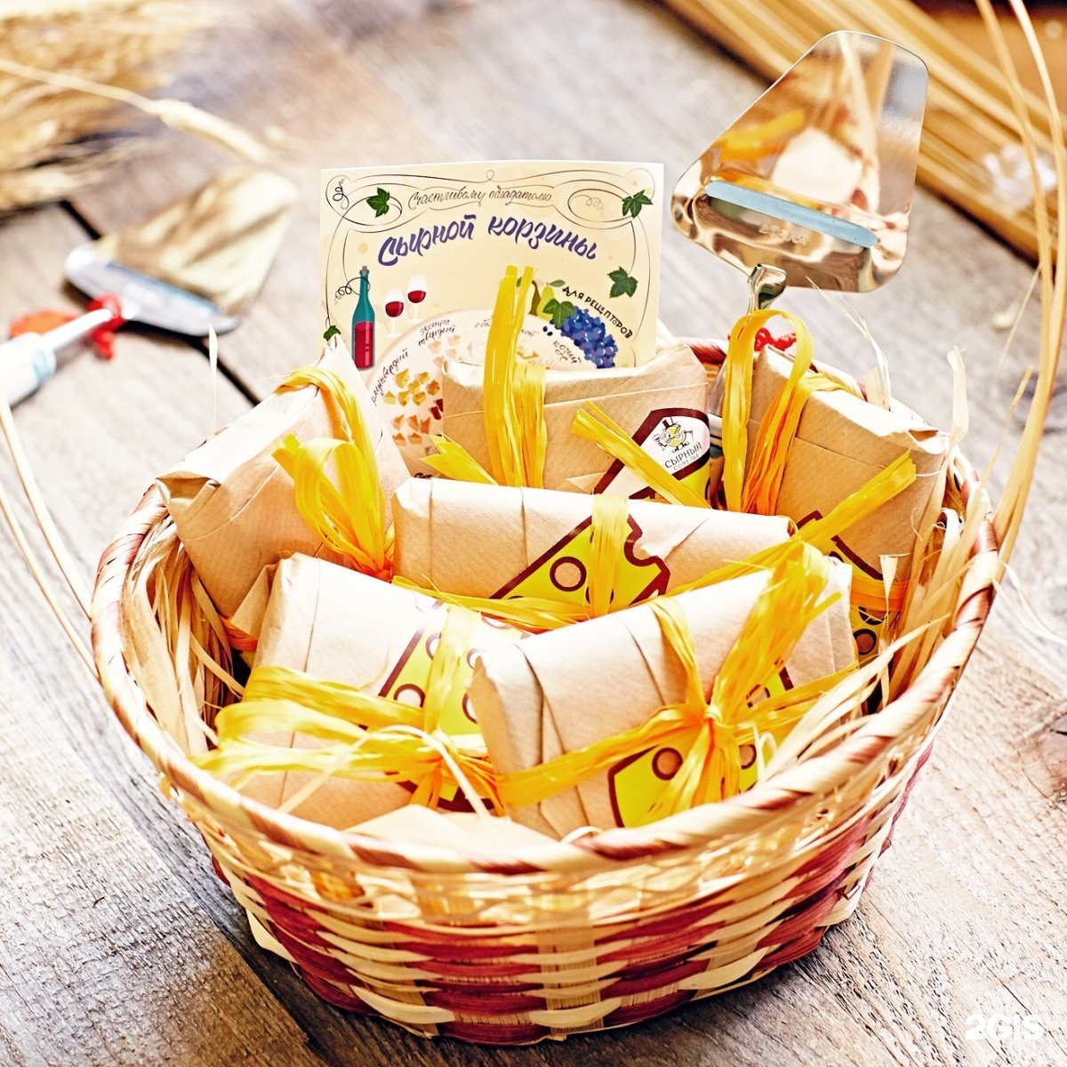Сырная корзинка в подарок