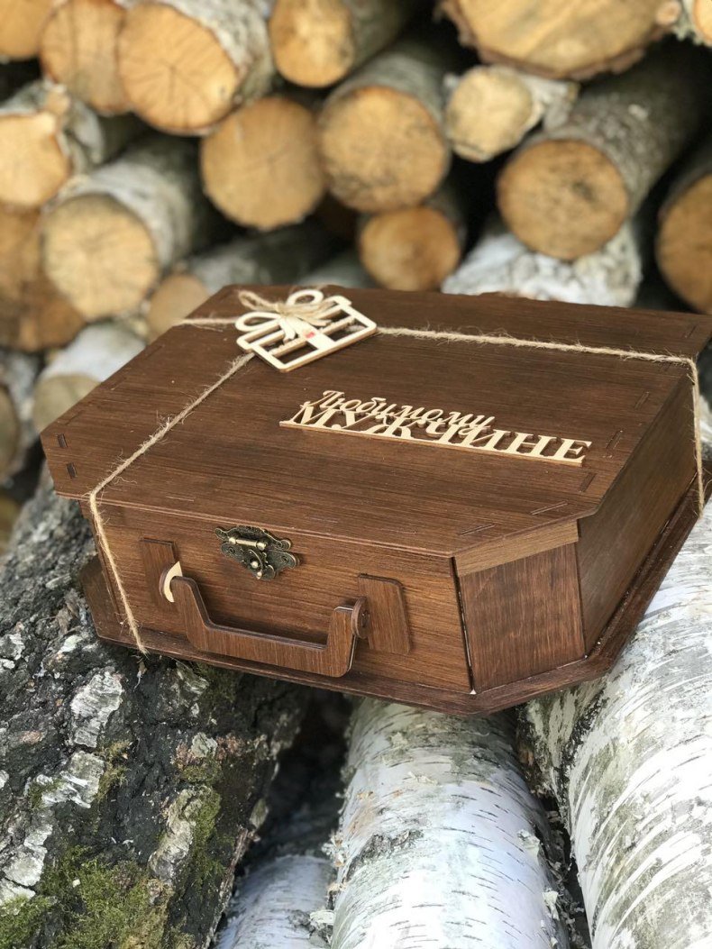 Необычные подсвечники из дерева