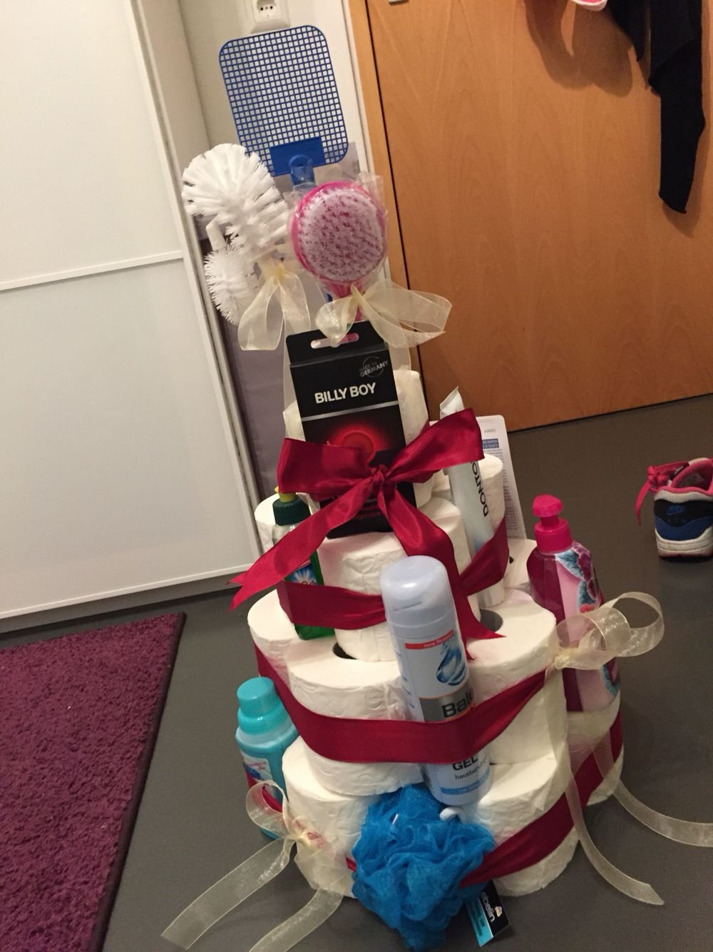 Интересный подарок на новоселье