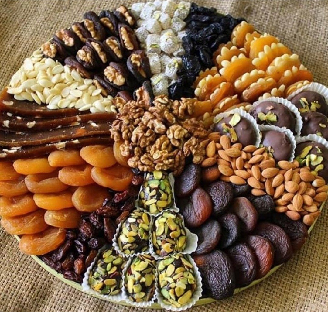 Новогодние подарки с орешками