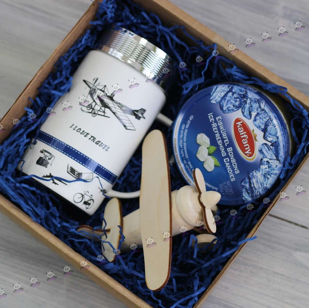 Подарки сотрудникам на юбилей компании