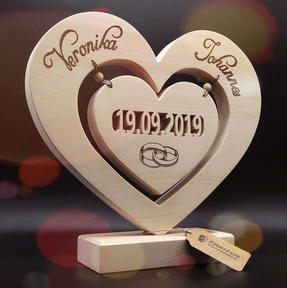 Подарок девушке из дерева