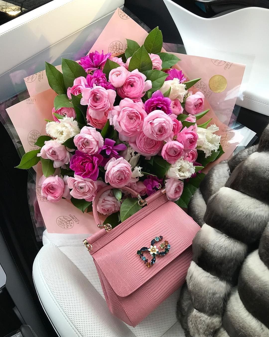 Подарок девушке