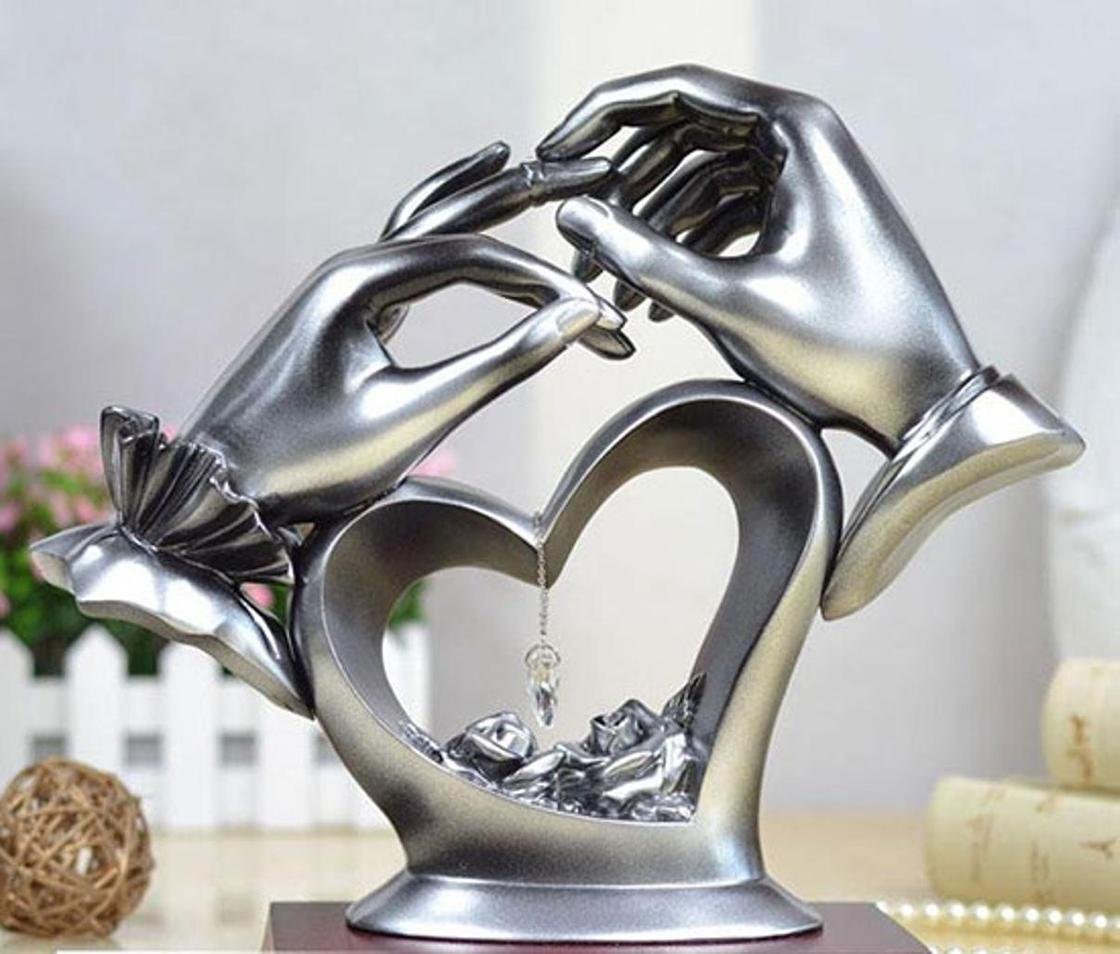 Что подарить чисто символически на чугунную свадьбу