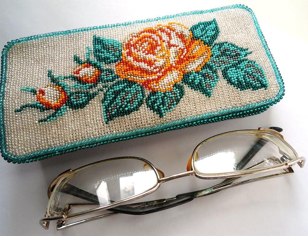 Изделия с вышивкой крестом