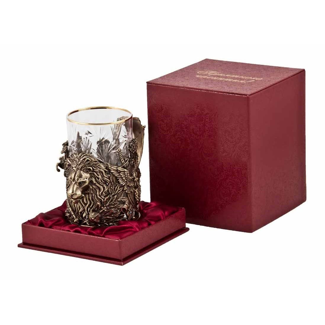 Перстень "золотой Лев" с гранатом