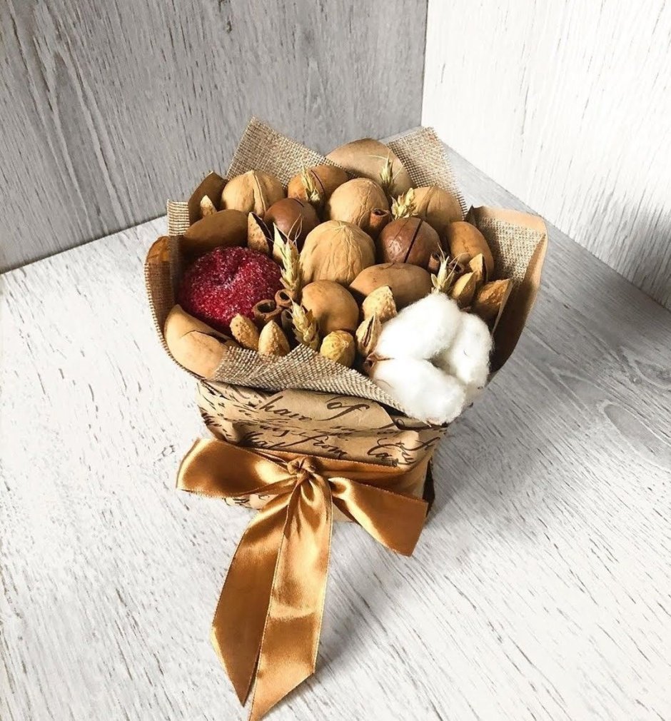 Мужской букет из сухофруктов