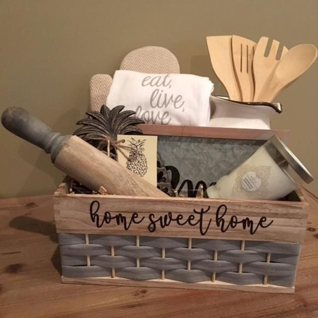 Необычный подарок на новоселье