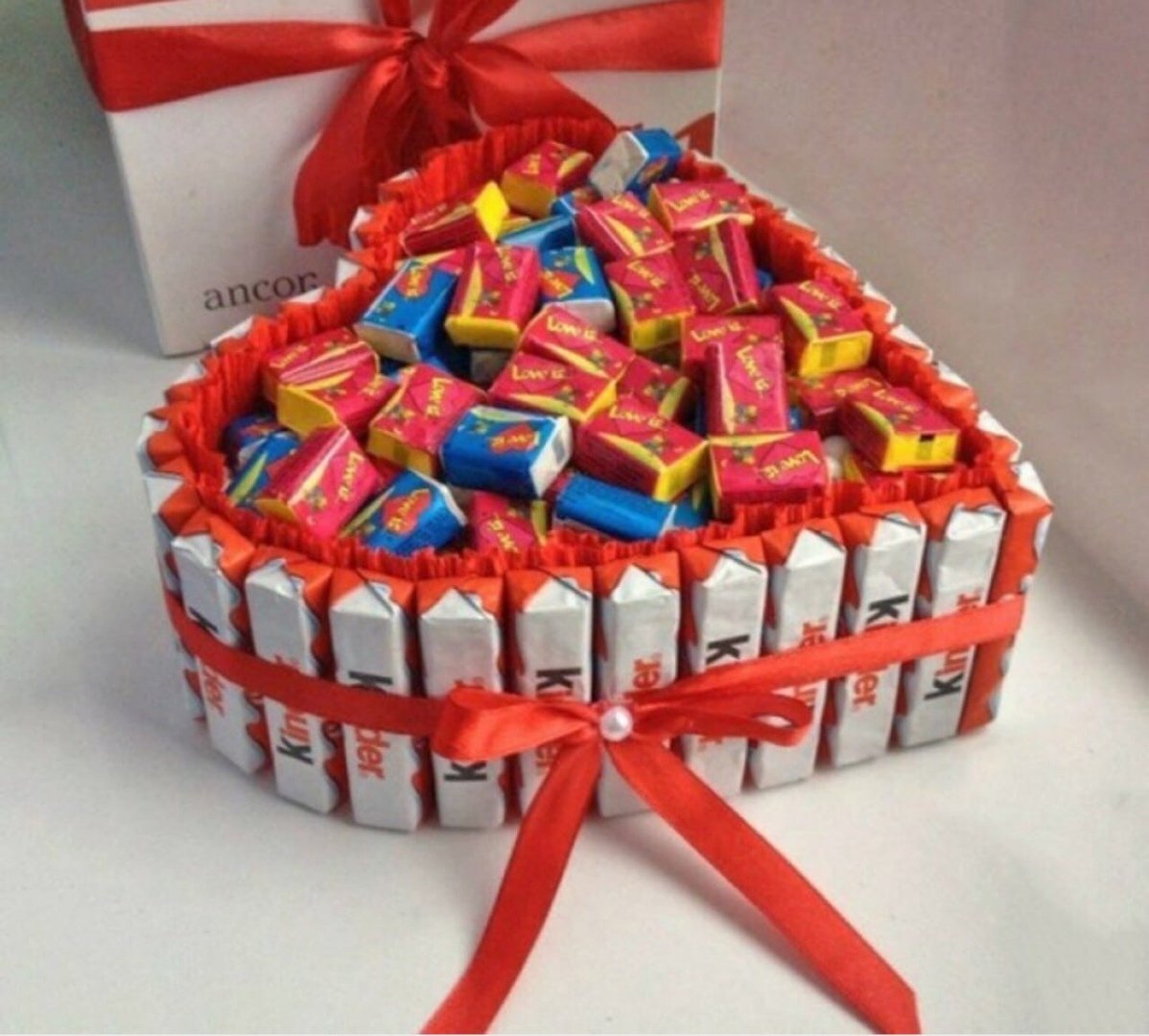 Сладкий подарок