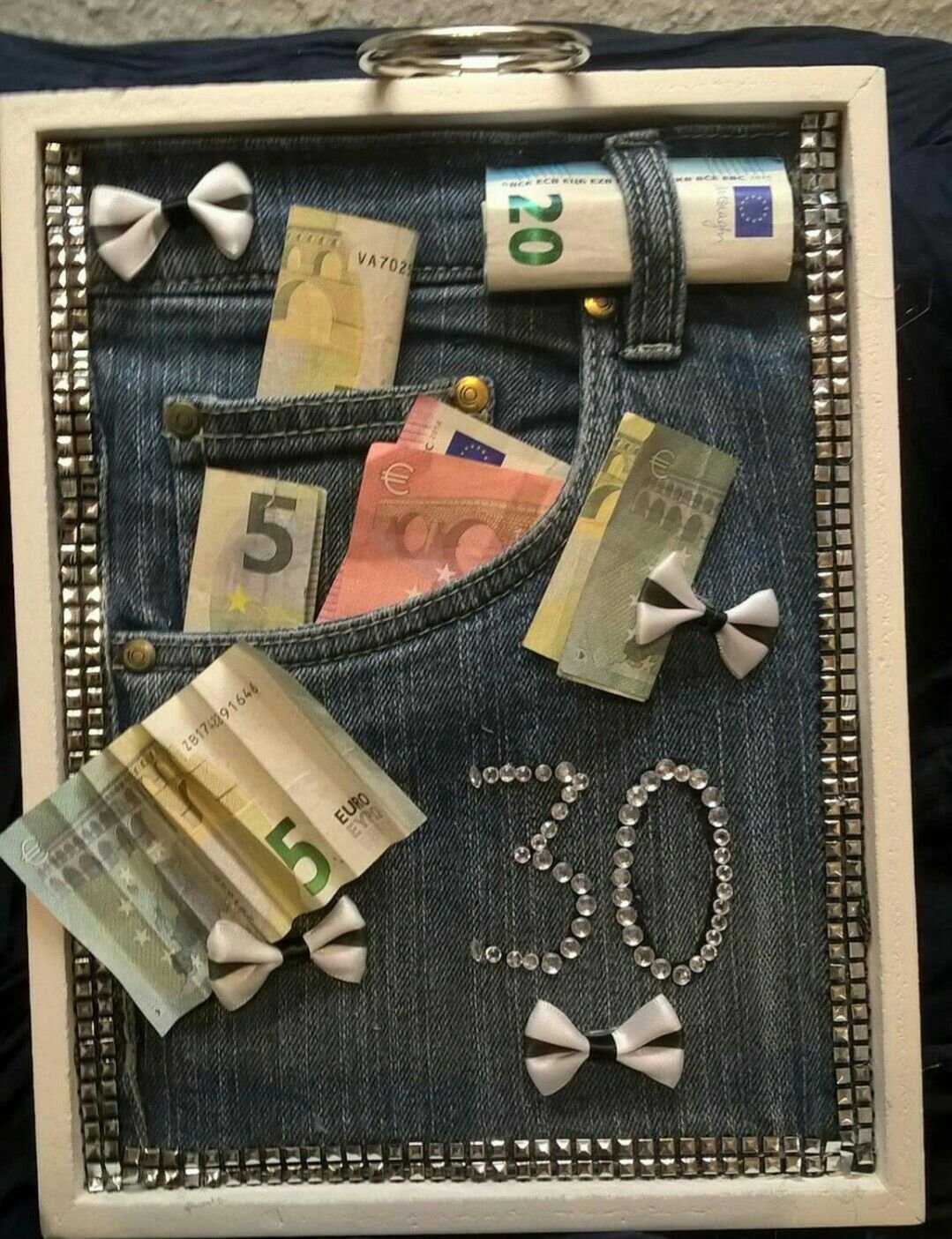 Купюра в рамке для подарка