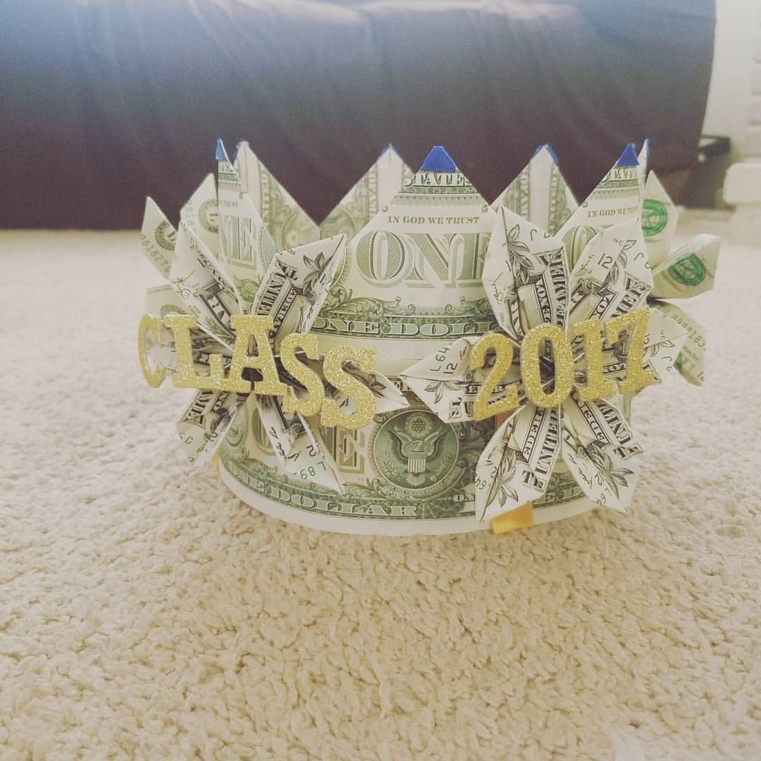 Дерево из денег