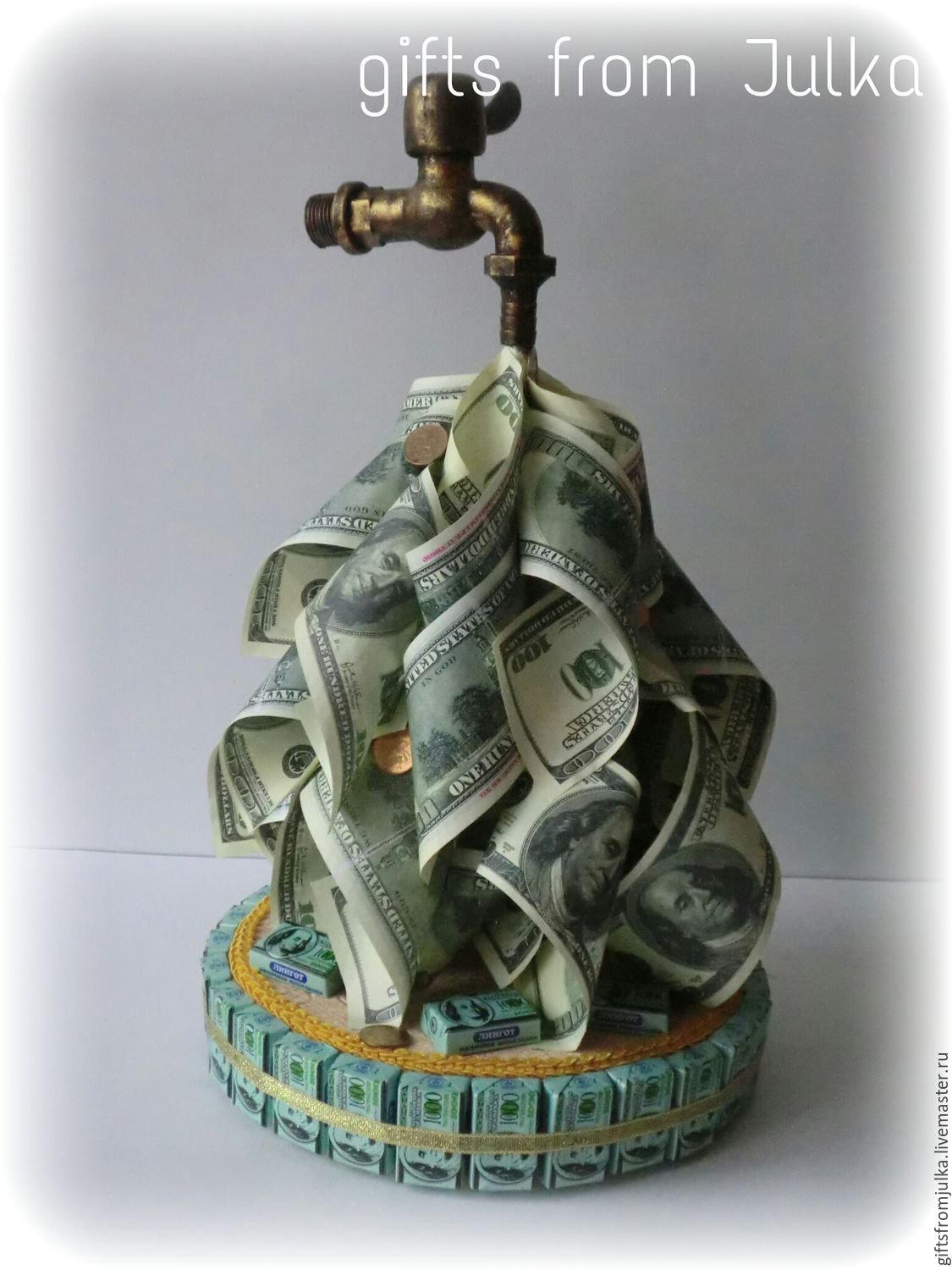 Оригинальный подарок из денег
