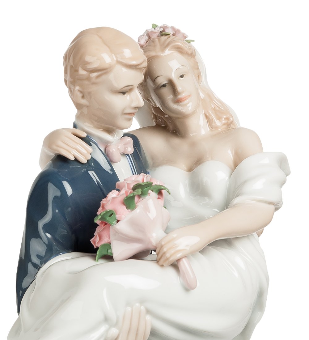 Статуэтка молодоженам